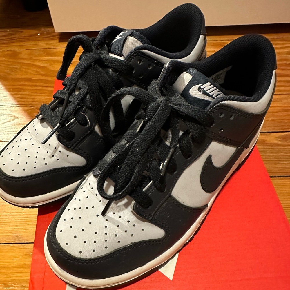 Georgetown dunks